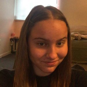 Meet your Posher, Ella